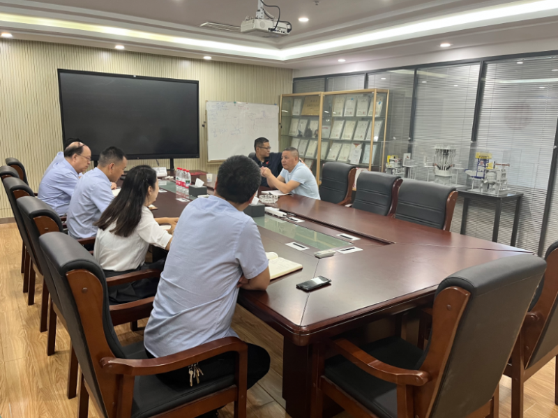 深化技術(shù)交流，共促產(chǎn)業(yè)發(fā)展 ——客戶蒞臨我司開展鎳鉬提煉交流爐技術(shù)交流活動(dòng)